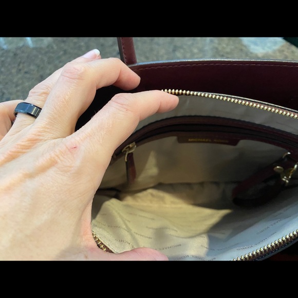 Purse - Picture 5 of 7